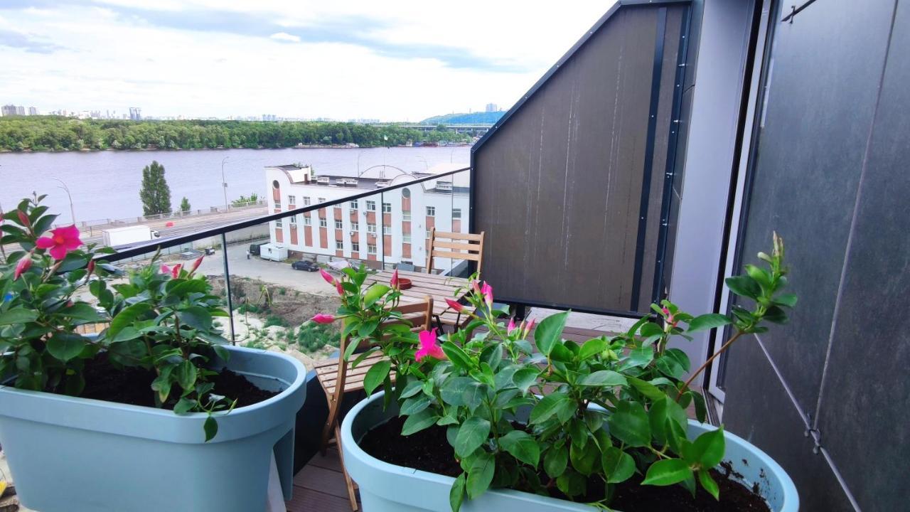 Rybalsky Studio Apartment Dnipro View Kiev Dış mekan fotoğraf